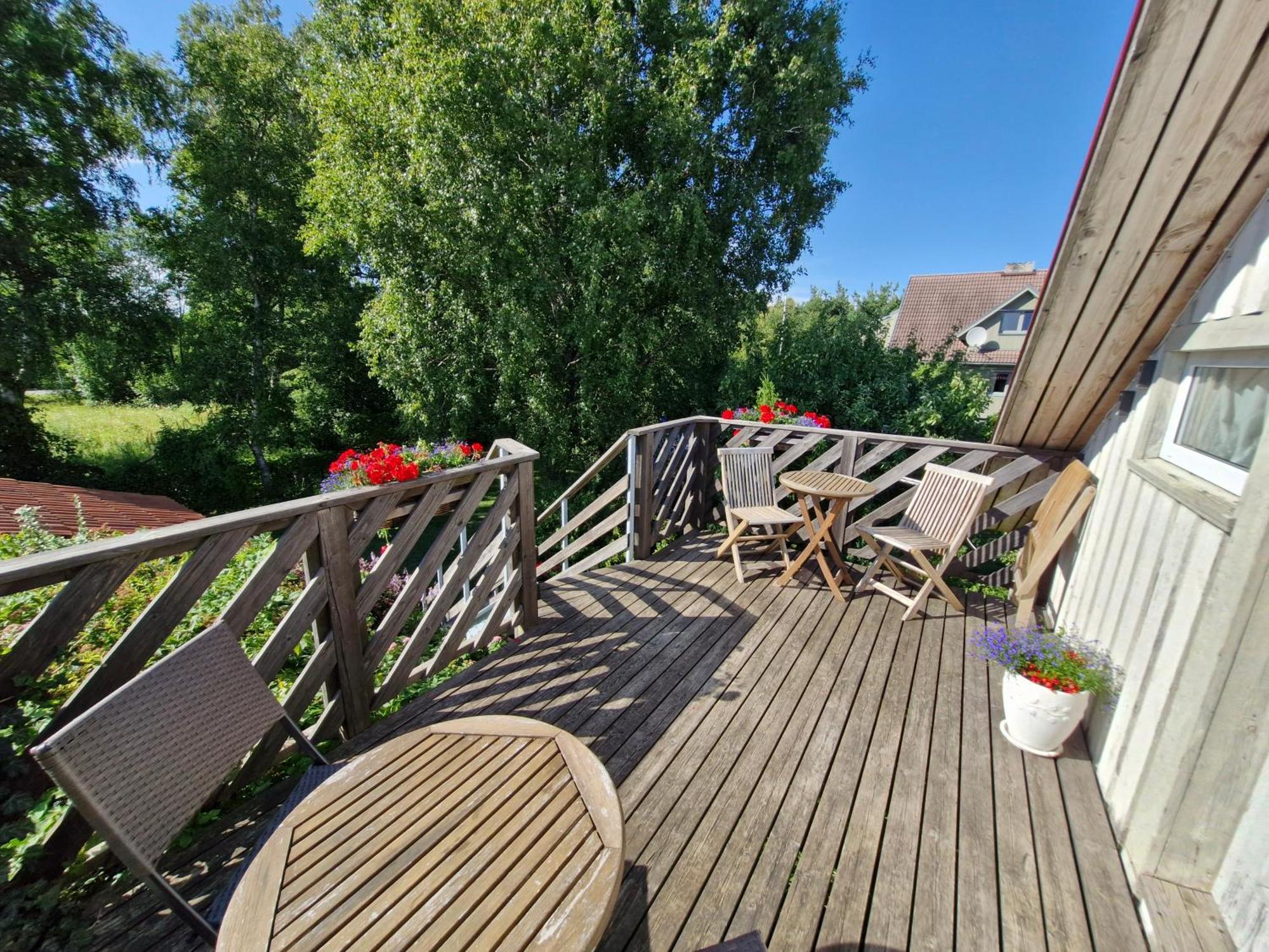 Piibelehe Guest Accommodation Kuressaare Exterior foto